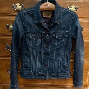 Levi’s Plaid Flannel Lined Trucker Denim Jacket